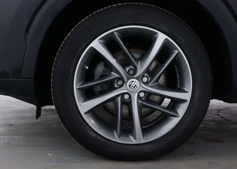 MG HS 1.5 HS Exclusive Semi-Auto 5dr 15