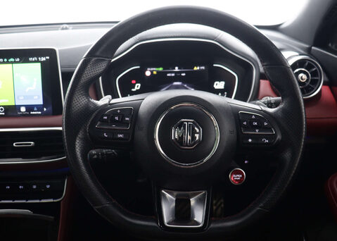 MG HS 1.5 HS Exclusive Semi-Auto 5dr 18