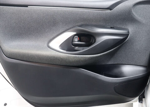 Toyota Yaris 1.5 Yaris Icon HEV CVT 5dr 43