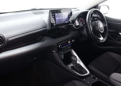 Toyota Yaris 1.5 Yaris Icon HEV CVT 5dr 40