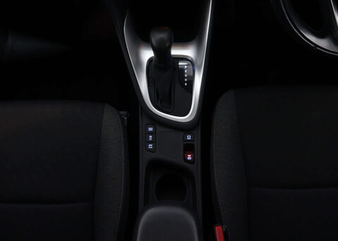 Toyota Yaris 1.5 Yaris Icon HEV CVT 5dr 19