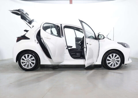 Toyota Yaris 1.5 Yaris Icon HEV CVT 5dr 55