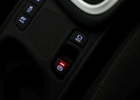 Toyota Yaris 1.5 Yaris Icon HEV CVT 5dr 28