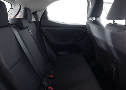 Toyota Yaris 1.5 Yaris Icon HEV CVT 5dr 45