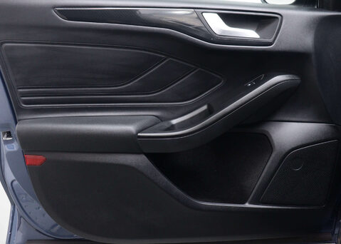 Ford Focus 1.0 Focus ST-Line X Auto 5dr 47