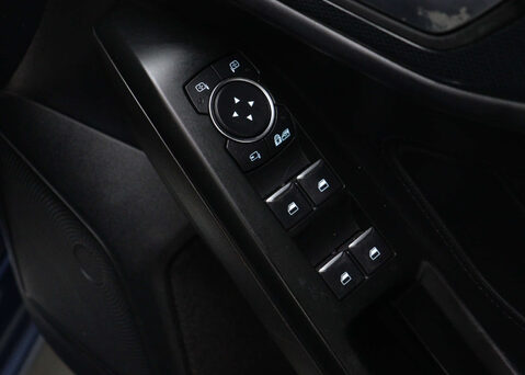 Ford Focus 1.0 Focus ST-Line X Auto 5dr 38