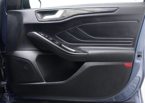 Ford Focus 1.0 Focus ST-Line X Auto 5dr 43