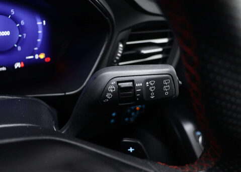 Ford Focus 1.0 Focus ST-Line X Auto 5dr 35