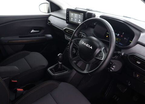 Dacia Jogger 1.6 Jogger Extreme HEV Auto 5dr 30