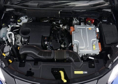 Nissan Juke 1.6 Juke N-Connecta HEV CVT 5dr 46