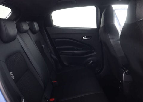 Nissan Juke 1.6 Juke N-Connecta HEV CVT 5dr 45