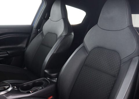 Nissan Juke 1.6 Juke N-Connecta HEV CVT 5dr 42