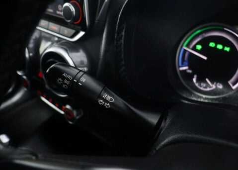 Nissan Juke 1.6 Juke N-Connecta HEV CVT 5dr 33