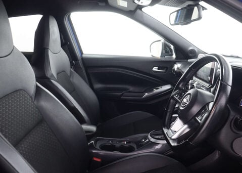 Nissan Juke 1.6 Juke N-Connecta HEV CVT 5dr 38