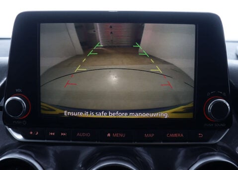 Nissan Juke 1.6 Juke N-Connecta HEV CVT 5dr 26