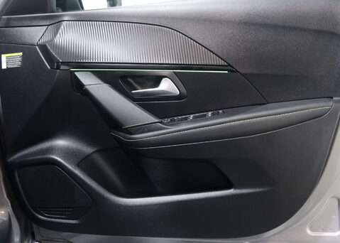 Peugeot 208 208 GT Ev 5dr 41