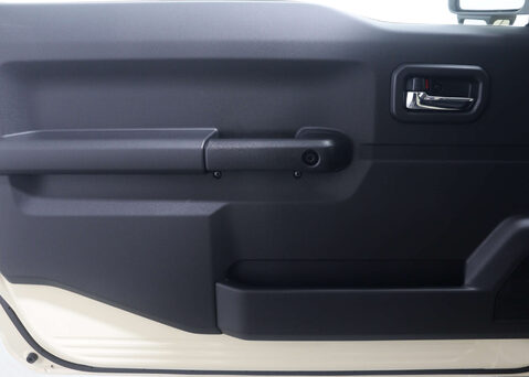 Suzuki Jimny SZ5 4X4 45