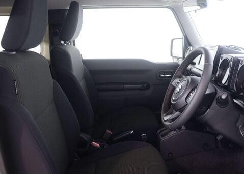 Suzuki Jimny SZ5 4X4 39