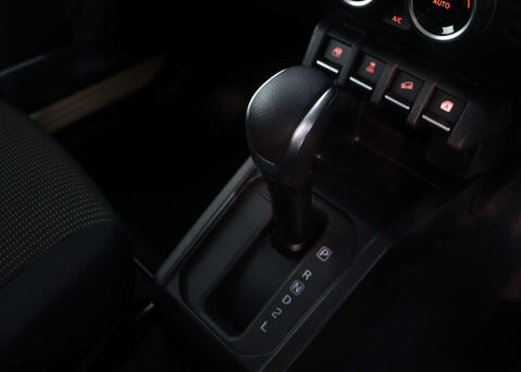 Suzuki Jimny SZ5 4X4 31