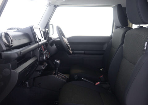 Suzuki Jimny SZ5 4X4 43