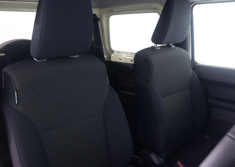 Suzuki Jimny SZ5 4X4 40