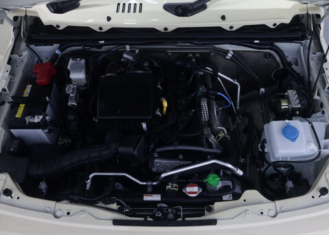 Suzuki Jimny SZ5 4X4 49