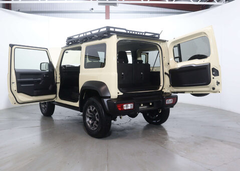 Suzuki Jimny SZ5 4X4 54