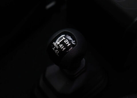 Suzuki Jimny SZ5 4X4 32