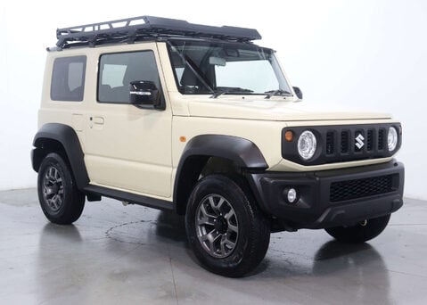Suzuki Jimny SZ5 4X4 1