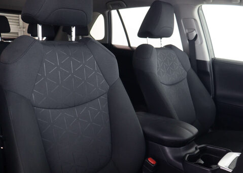 Toyota Rav4 2.5 RAV4 Icon HEV 4x2 CVT 5dr 39