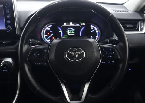 Toyota Rav4 2.5 RAV4 Icon HEV 4x2 CVT 5dr 18