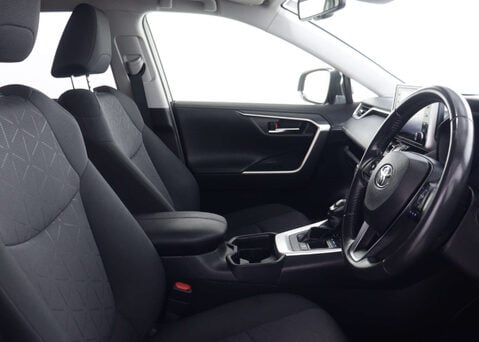 Toyota Rav4 2.5 RAV4 Icon HEV 4x2 CVT 5dr 38