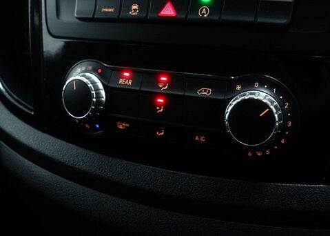 Mercedes-Benz Vito 2.0 Vito 116 CDi Tourer Select Auto L3 5dr 29