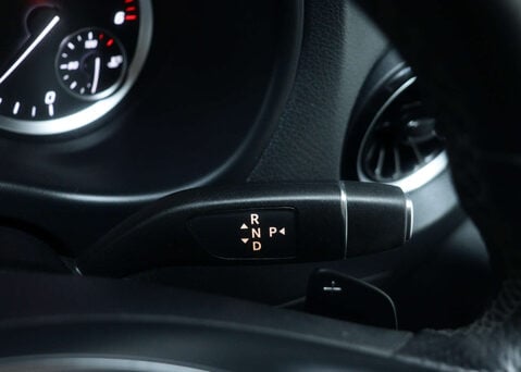 Mercedes-Benz Vito 2.0 Vito 116 CDi Tourer Select Auto L3 5dr 33