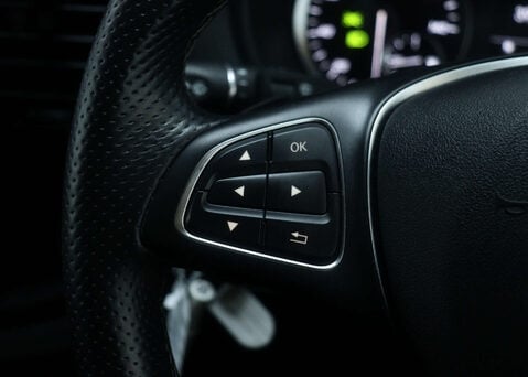 Mercedes-Benz Vito 2.0 Vito 116 CDi Tourer Select Auto L3 5dr 30