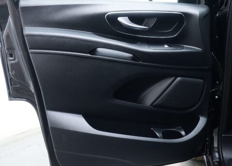 Mercedes-Benz Vito 2.0 Vito 116 CDi Tourer Select Auto L3 5dr 42