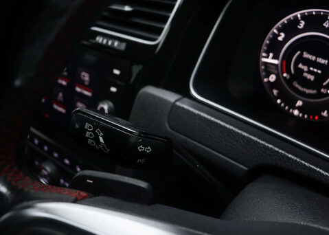 Volkswagen Golf 2.0 Golf GTi Performance TSi Semi-Auto 5dr 30