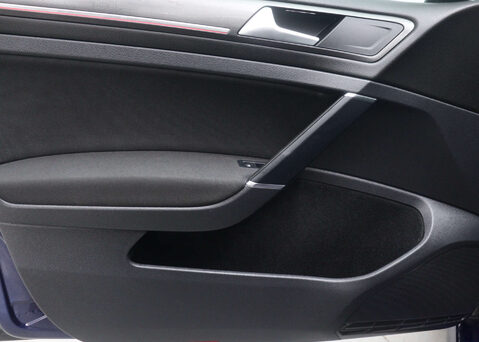 Volkswagen Golf 2.0 Golf GTi Performance TSi Semi-Auto 5dr 42