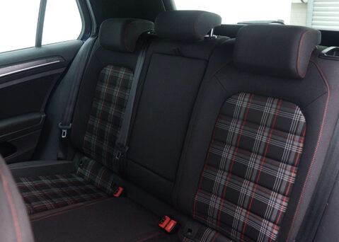 Volkswagen Golf 2.0 Golf GTi Performance TSi Semi-Auto 5dr 43