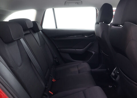 Skoda Octavia 1.0 Octavia SE Technology TSi E-Tech Semi-Auto 5dr 46