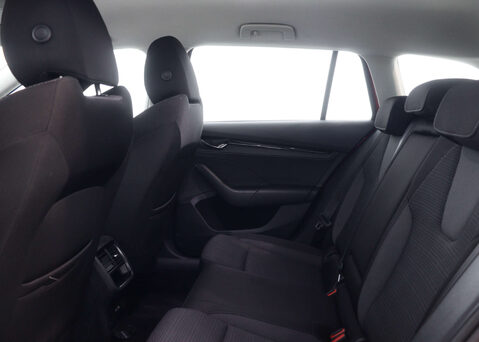 Skoda Octavia 1.0 Octavia SE Technology TSi E-Tech Semi-Auto 5dr 45