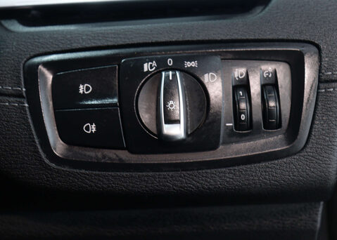 BMW X1 2.0 X1 sDrive 20i XLine Auto 5dr 35