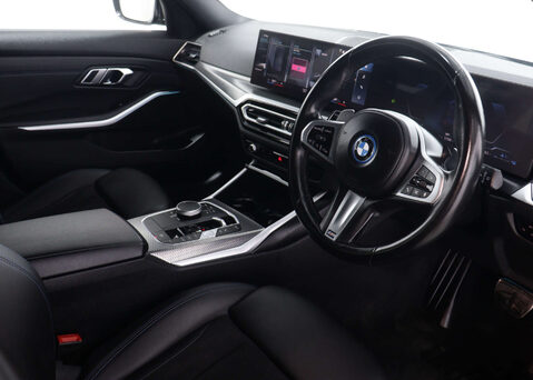 BMW 3 Series 2.0 330E M Sport Auto 5dr 44