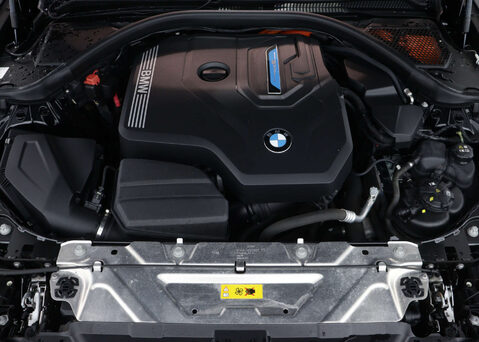 BMW 3 Series 2.0 330E M Sport Auto 5dr 55