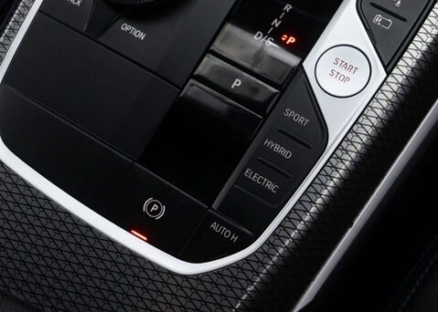 BMW 3 Series 2.0 330E M Sport Auto 5dr 37