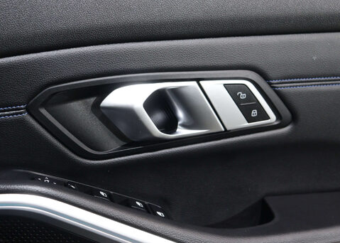 BMW 3 Series 2.0 330E M Sport Auto 5dr 42