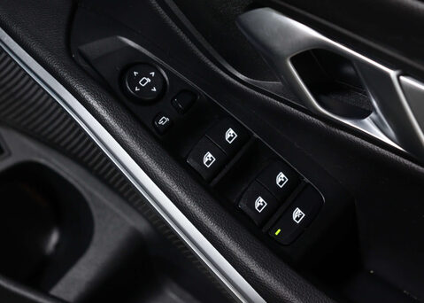 BMW 3 Series 2.0 330E M Sport Auto 5dr 43