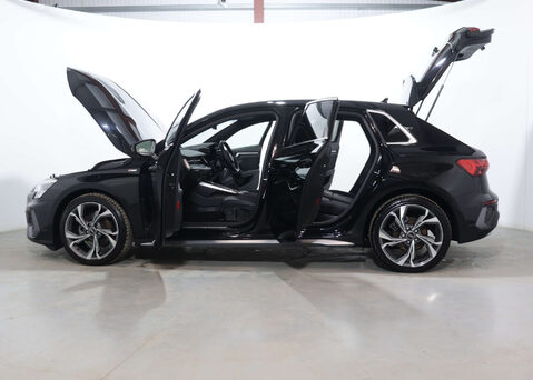 Audi A3 1.0 A3 Sportback 30 TFSI MHEV S Line Semi-Auto 5dr 57
