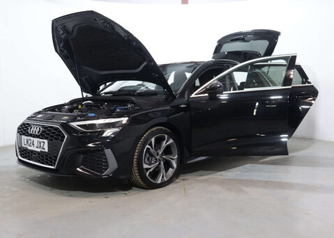 Audi A3 1.0 A3 Sportback 30 TFSI MHEV S Line Semi-Auto 5dr 56
