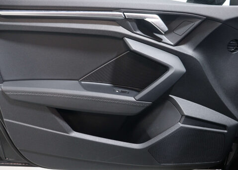 Audi A3 1.0 A3 Sportback 30 TFSI MHEV S Line Semi-Auto 5dr 47